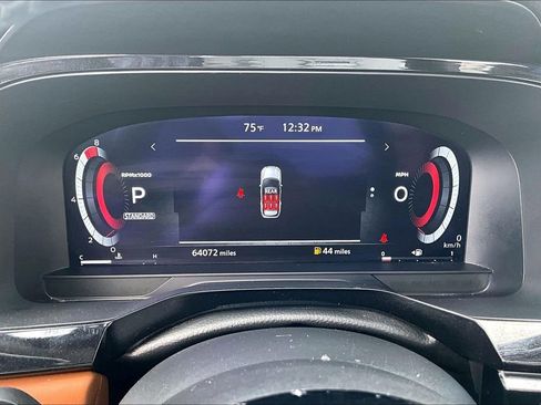 Used 2024 Nissan Pathfinder Platinum w/ Cargo Package image 13