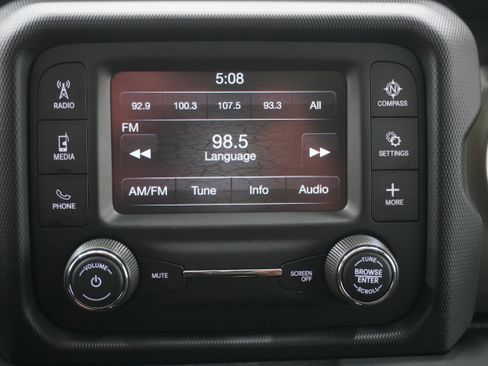 Used 2018 Jeep Wrangler Unlimited Sport S image 19