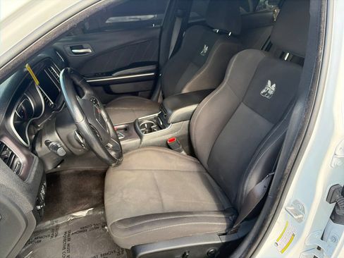 Used 2018 Dodge Charger R/T Scat Pack RWD image 10
