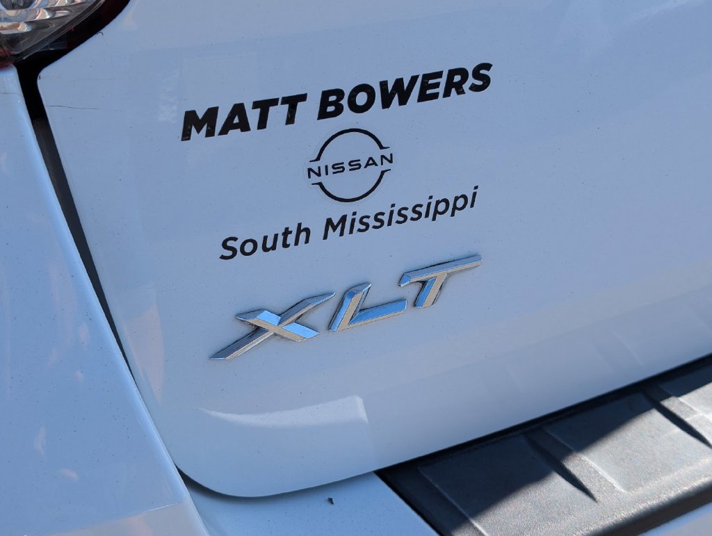 Used 2022 Ford Explorer XLT w/ Equipment Group 202A RWD image 5