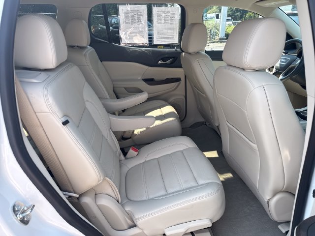 Used 2023 GMC Acadia Denali AWD/4WD image 10