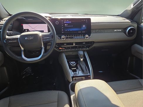 Used 2025 Chevrolet Colorado ZR2 w/ Technology Package image 15