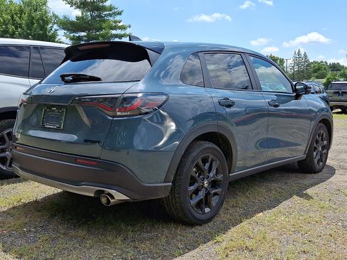 Used 2024 Honda HR-V Sport image 3