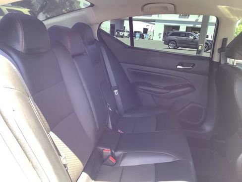 Used 2024 Nissan Altima 2.5 SR AWD/4WD image 32