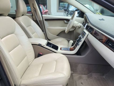 Used 2009 Volvo XC70 3.2 AWD/4WD image 10