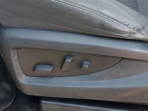 Used 2017 GMC Sierra 1500 SLE w/ SLE Value Package image 10