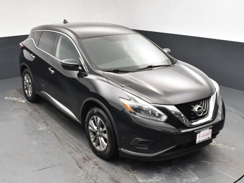 Used 2018 Nissan Murano S image 16