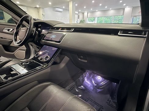 Used 2019 Land Rover Range Rover Velar R-Dynamic SE AWD/4WD image 10