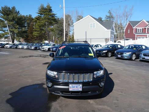 Used 2017 Jeep Compass High Altitude image 3
