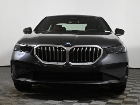 Used 2026 BMW 530i xDrive w/ Premium Package image 10