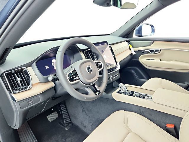 New 2026 Volvo XC90 B6 Plus w/ Protection Package Premier AWD/4WD image 16
