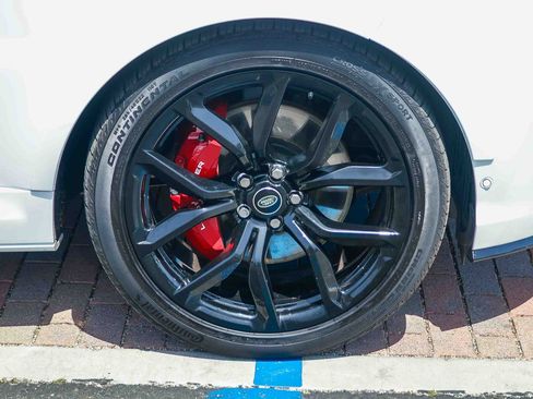 Used 2022 Land Rover Range Rover Sport SVR AWD/4WD image 9