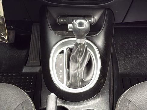 Used 2018 Kia Soul + FWD image 24