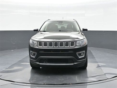 Used 2021 Jeep Compass Limited image 30