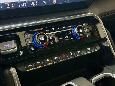 Used 2024 GMC Sierra 1500 Denali w/ Denali Reserve Package image 17