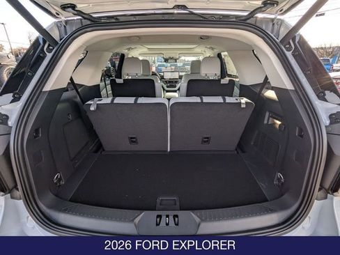Certified 2026 Ford Explorer Platinum w/ LUX Leather Package AWD/4WD image 24