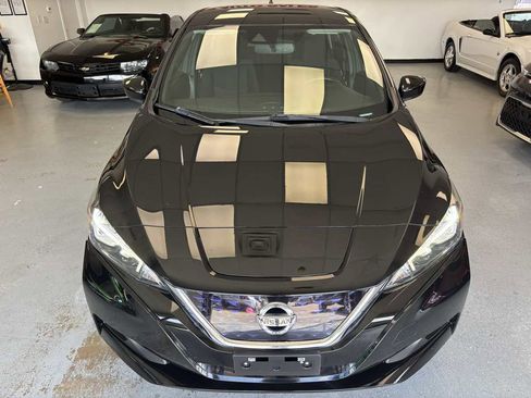 Used 2018 Nissan Leaf SV w/ SV Technology Package image 2