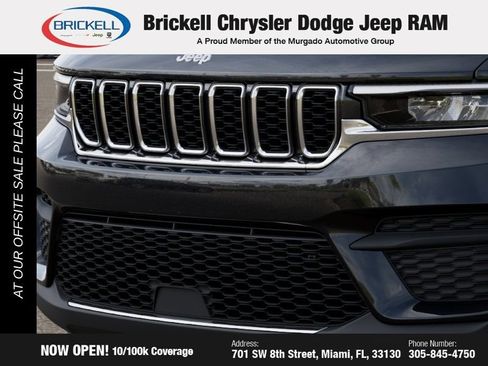 Used 2025 Jeep Grand Cherokee Laredo X AWD/4WD image 13