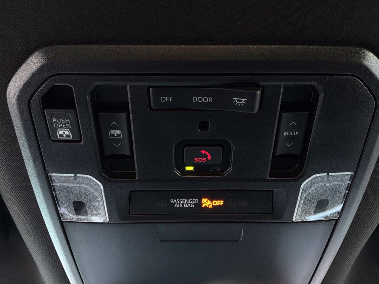 Used 2025 Toyota Tundra Limited AWD/4WD image 20