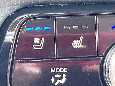 Used 2023 Honda Pilot Elite image 21