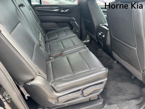 Used 2022 GMC Yukon XL Denali w/ Max Trailering Package AWD/4WD image 29