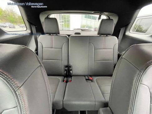Used 2024 Chevrolet Traverse Limited RS AWD/4WD image 8