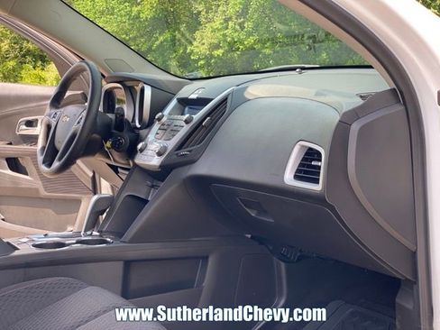 Used 2015 Chevrolet Equinox LS image 16