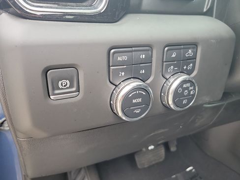 Used 2025 GMC Sierra 1500 Denali w/ Denali Reserve Package AWD/4WD image 26