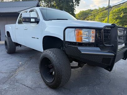 Used 2011 GMC Sierra 2500 Denali w/ Suspension Package, Off-Road