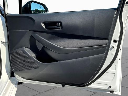 Used 2026 Toyota Corolla LE FWD image 22