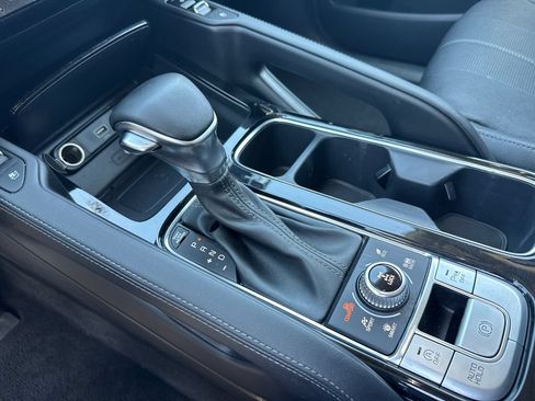 Used 2022 Kia Telluride EX w/ Towing Package AWD/4WD image 30