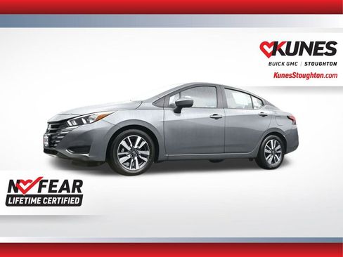 Used 2023 Nissan Versa SV image 44
