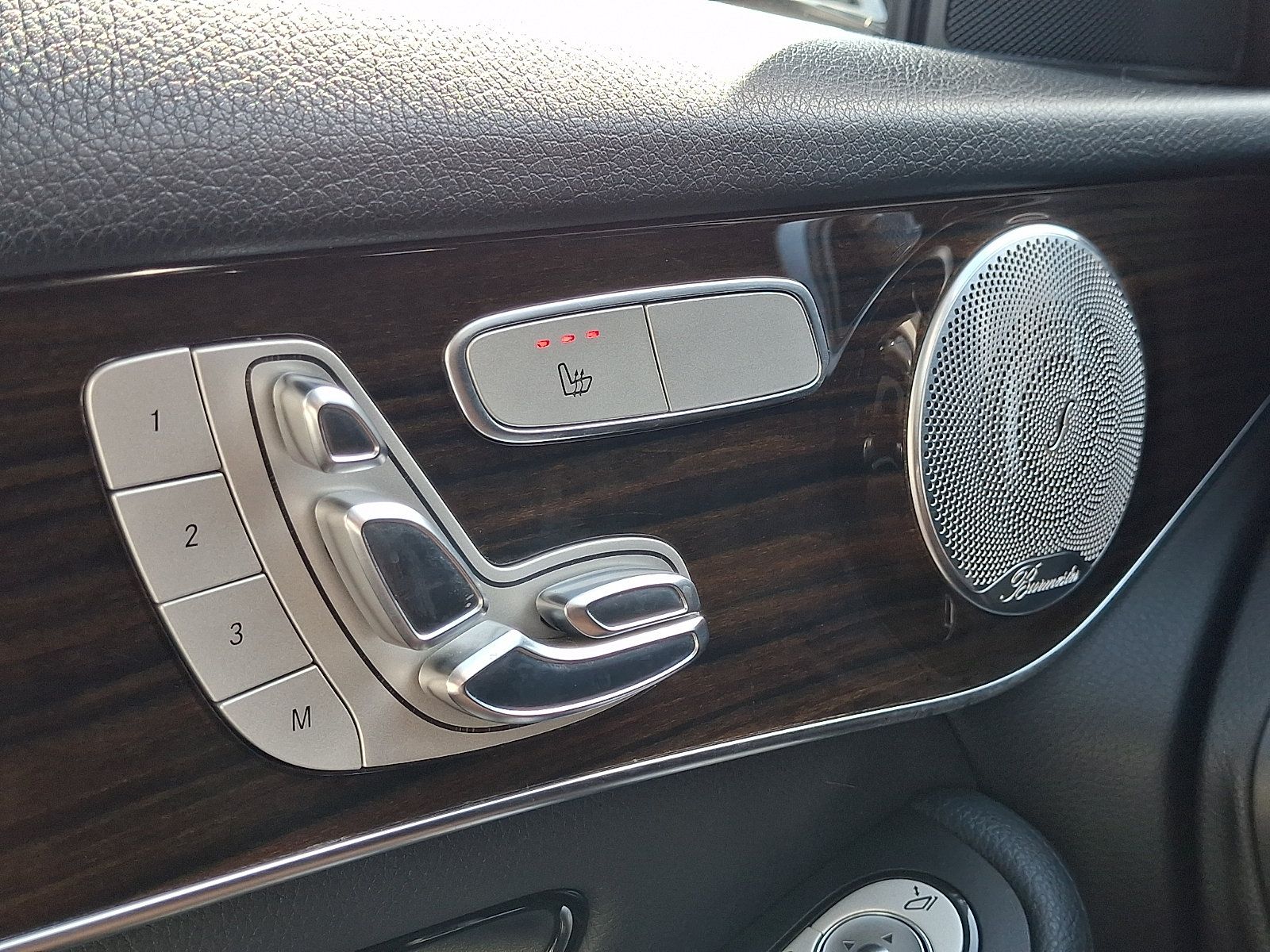 Used 2016 Mercedes-Benz GLC 300 4MATIC image 27