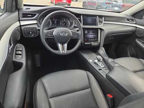 Used 2021 INFINITI QX50 Luxe AWD/4WD image 8