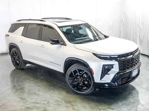 Certified 2024 Chevrolet Traverse RS w/ LPO, Floor Liner Package AWD/4WD image 6