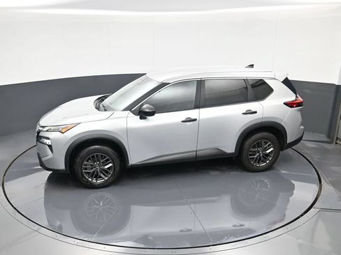 Certified 2024 Nissan Rogue S FWD image 27