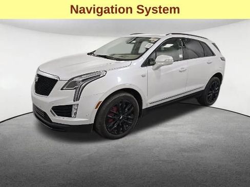 Used 2024 Cadillac XT5 Sportv w/ Platinum Package AWD/4WD image 4