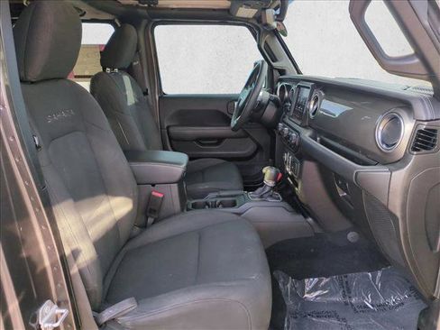 Used 2023 Jeep Wrangler Sahara image 20
