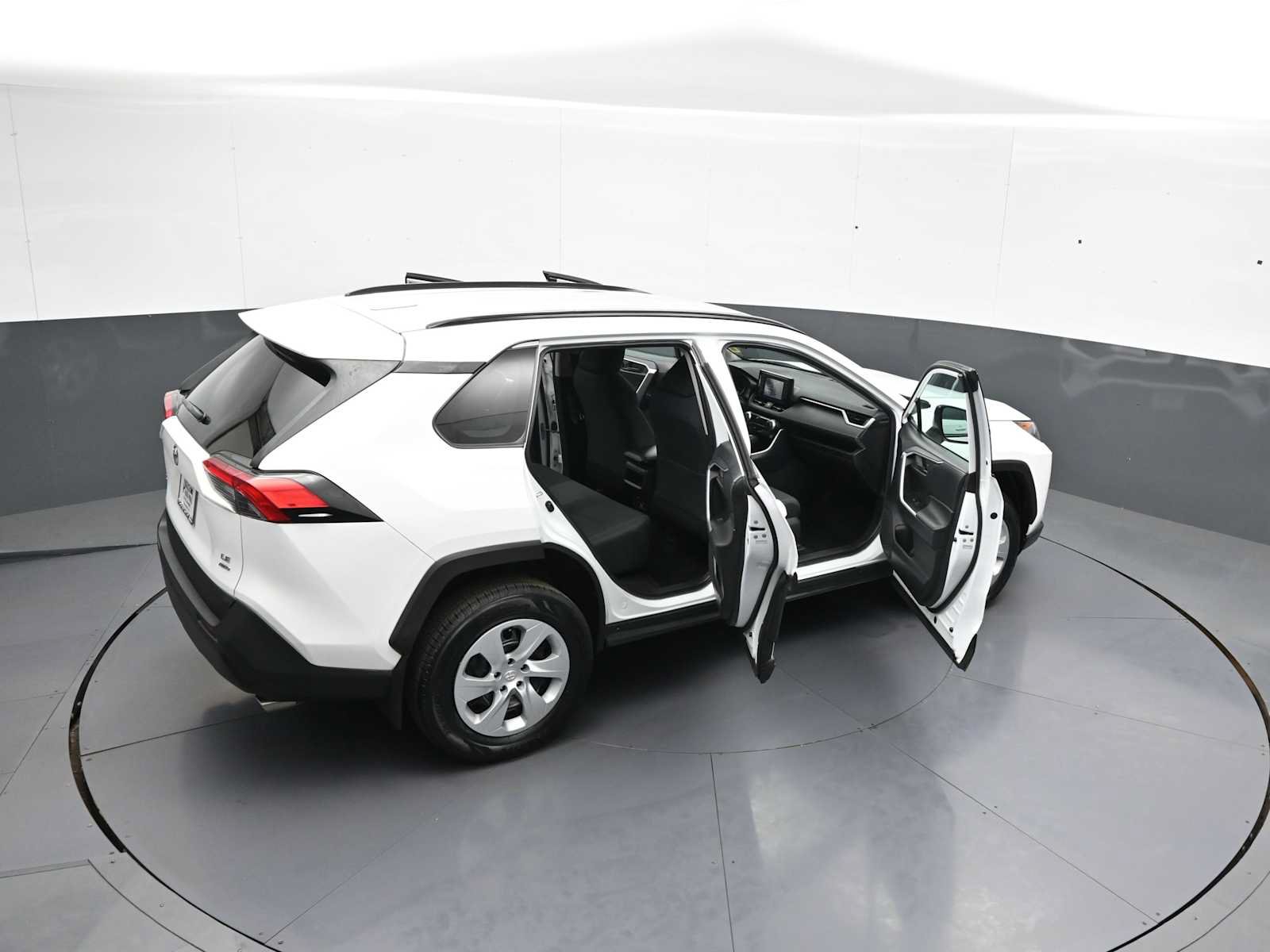 Used 2019 Toyota RAV4 LE w/ All Weather Liner Package AWD/4WD image 43