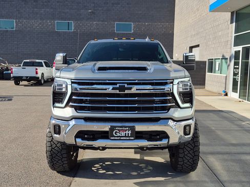 Used 2024 Chevrolet Silverado 3500 LTZ w/ LTZ Premium Package AWD/4WD image 9