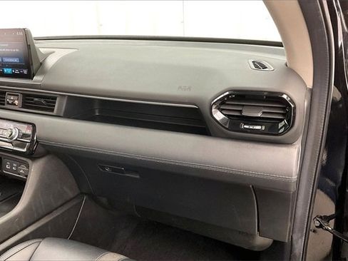 Certified 2024 Honda Pilot Touring image 18