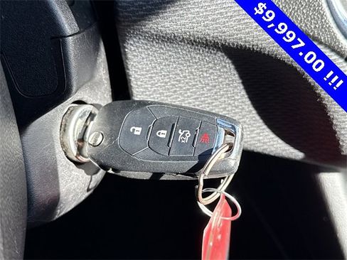 Used 2017 Chevrolet Cruze LS image 28