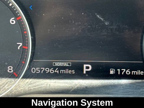 Used 2024 Mitsubishi Outlander SE AWD/4WD image 3