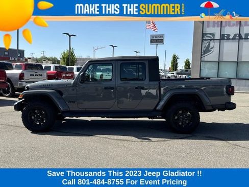 Certified 2023 Jeep Gladiator Sport AWD/4WD image 2