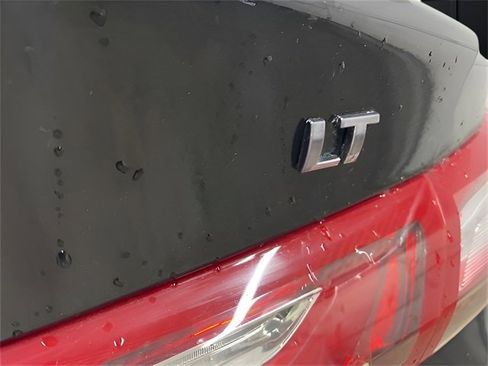 Used 2022 Chevrolet Malibu LT image 24