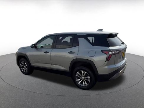 Used 2025 Chevrolet Equinox LT image 10