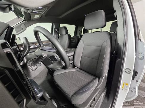 Used 2025 Chevrolet Silverado 1500 LT AWD/4WD image 26