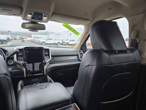 Used 2022 RAM 3500 Laramie image 14