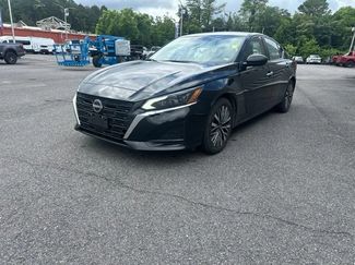 Used 2024 Nissan Altima 2.5 SV FWD video 1