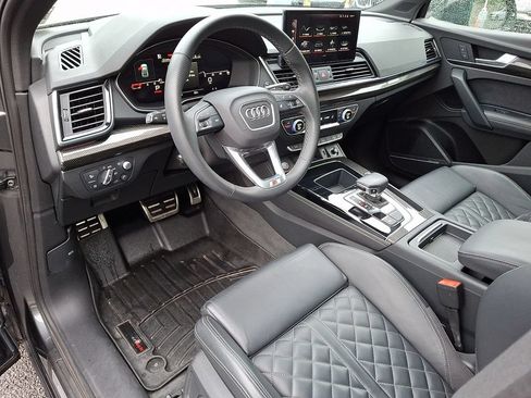 Used 2022 Audi SQ5 Prestige AWD/4WD image 9